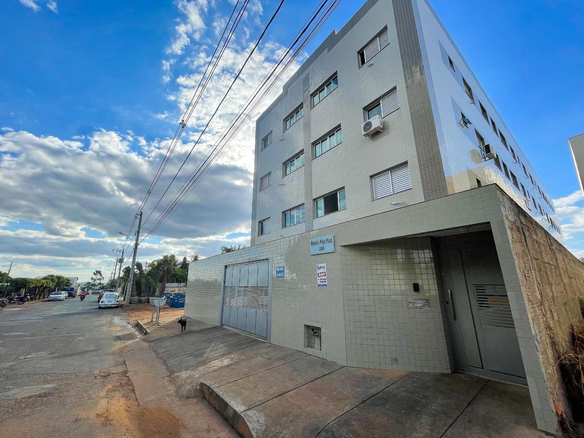 207- APARTAMENTO de 2 QUARTOS para até 5 HÓSPEDES Patos de Minas Exterior foto